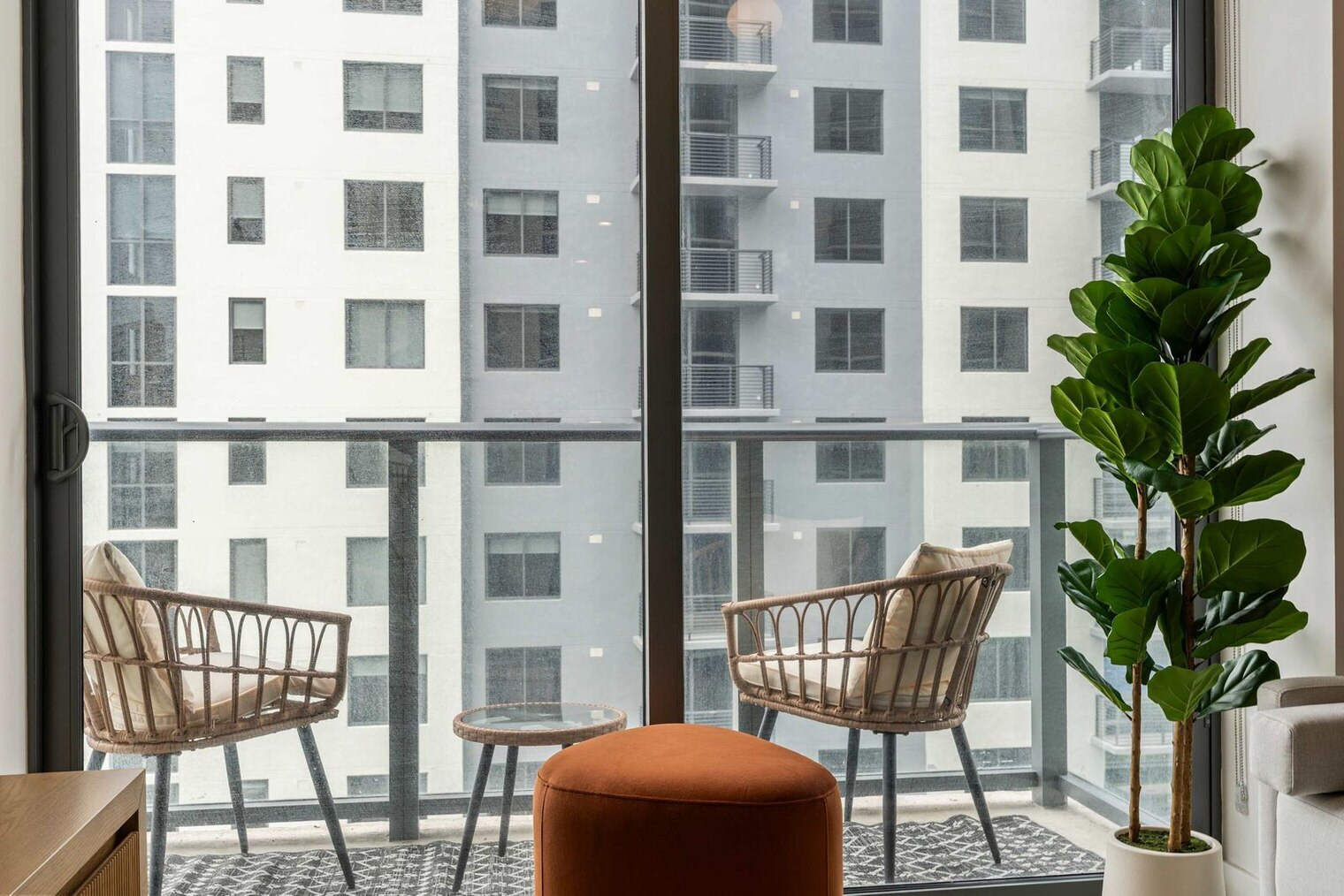 Building Photo - 11 NE 6th St