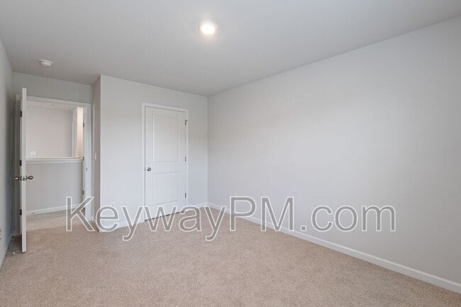 Building Photo - 1429 Deer Hollow Run