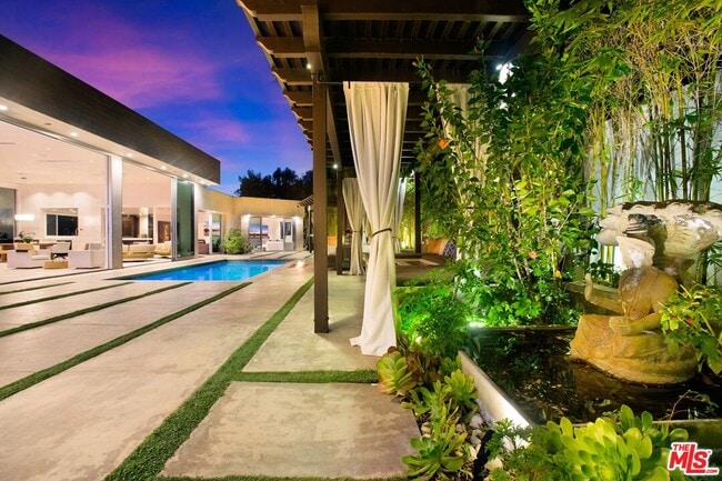 Building Photo - 2766 Ellison Dr