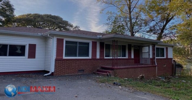 Primary Photo - Renovated cozy ranch in Mableton