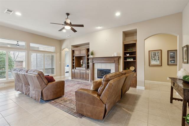 Building Photo - 814 Barton Springs Dr