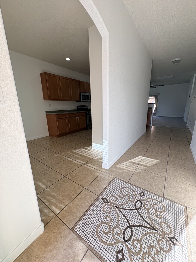 Building Photo - 4016 Loma Alta Ave NE