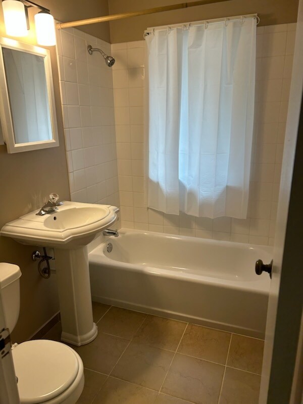 Building Photo - 420 S 38th St