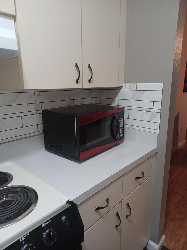 Building Photo - Preserves at River's Edge