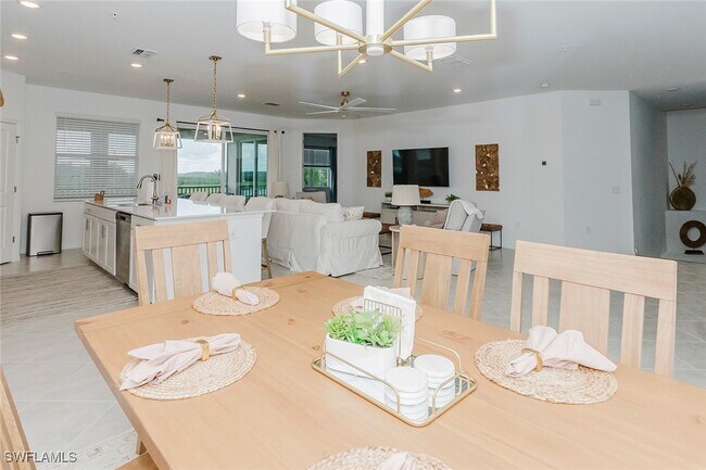 Building Photo - 6052 Ellerston Wy