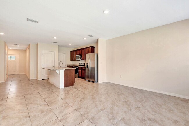 Building Photo - 8 Bella Oaks Dr