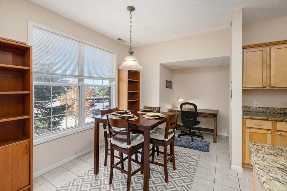 Building Photo - 331 Scio Village Ct