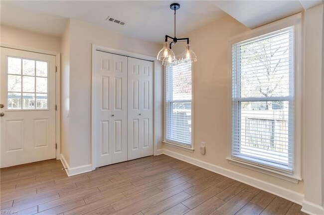 Building Photo - 3746 Pendleton Ave