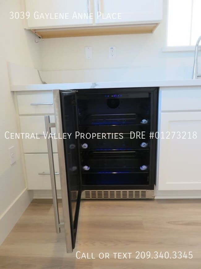 Building Photo - 3039 Gaylene Ann Pl