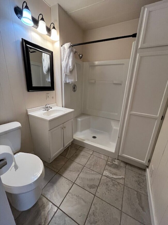 Building Photo - Cute 1 Bedroom 2 Bath Home Carlton OR