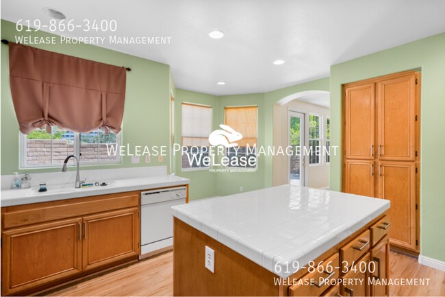 Building Photo - 516 Avenida Ortega