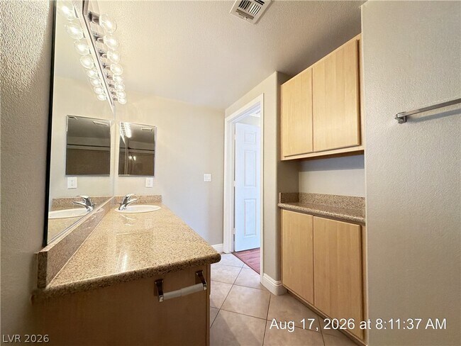 Building Photo - 8000 W Badura Ave