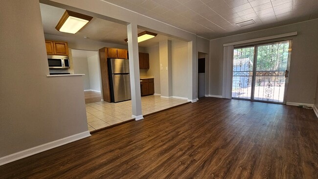 Building Photo - Spacious 5-Bedroom Ranch with Finished Basement & Oversized Garage!