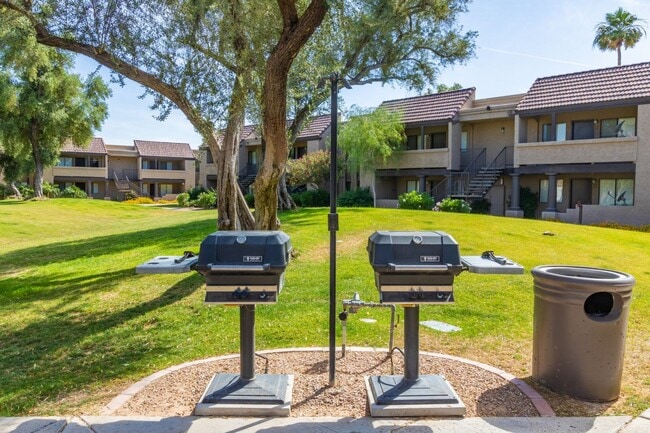Building Photo - Bella Vita Condo-2 bed, 2 bath in Scottsdale