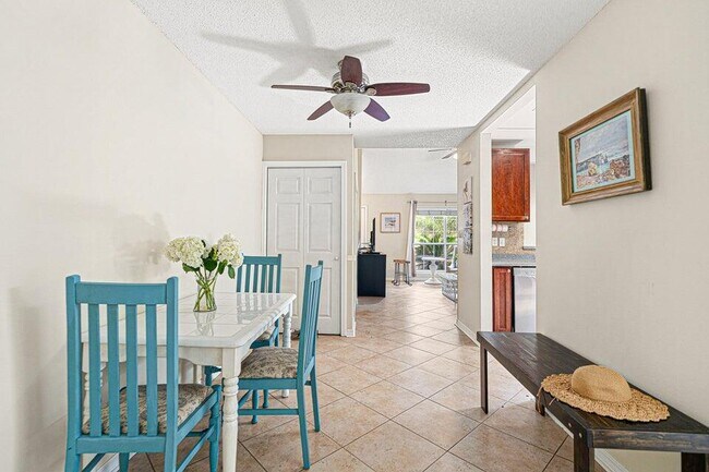 Building Photo - 42 Vía Largo