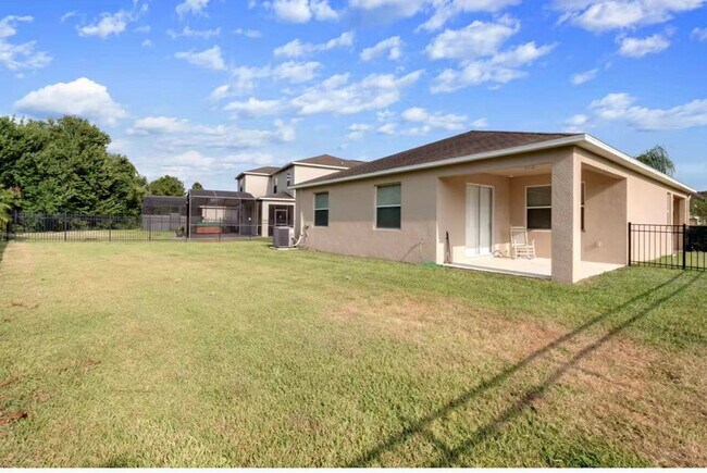 Building Photo - 747 Brookeshire Dr