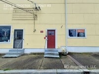 Building Photo - 1204 S Proctor St