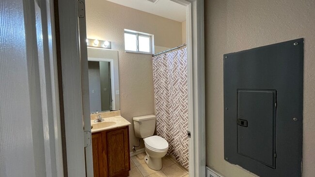Building Photo - 506 Parsley Ct