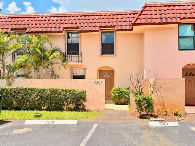 Building Photo - 7361 SW 26th Ct