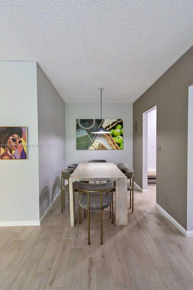 Building Photo - 5840 NE 22nd Way