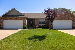Building Photo - 123 Remington Ct