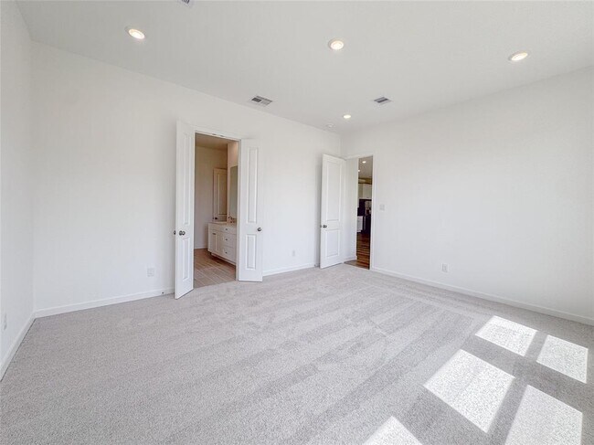 Building Photo - 30939 Spring Lily Wy