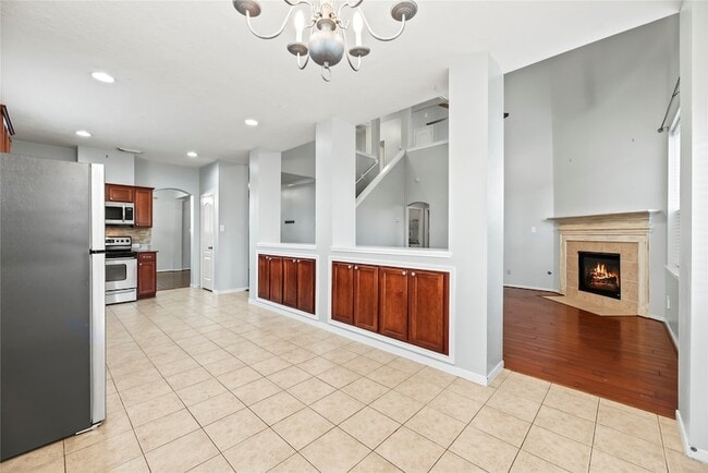 Building Photo - 16127 Spur Canyon Ct