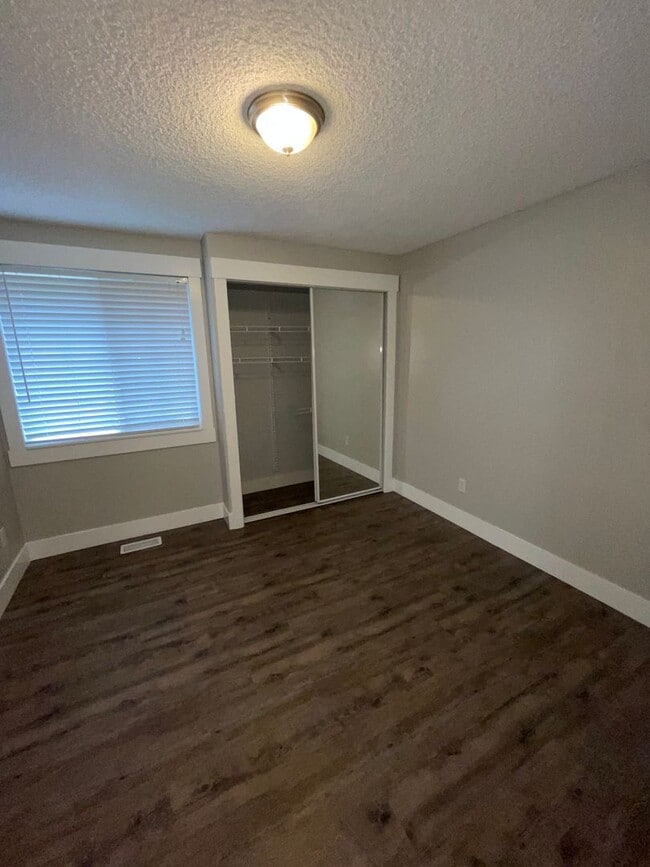 Building Photo - Newly Remodeled and updated Home near Fann...