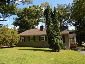 Building Photo - 252 Franklin Rd