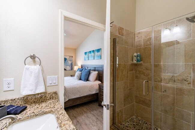 Building Photo - 202 Ivory Coral Ln