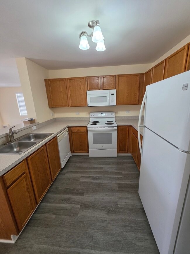 Building Photo - 101 Silverstone Dr