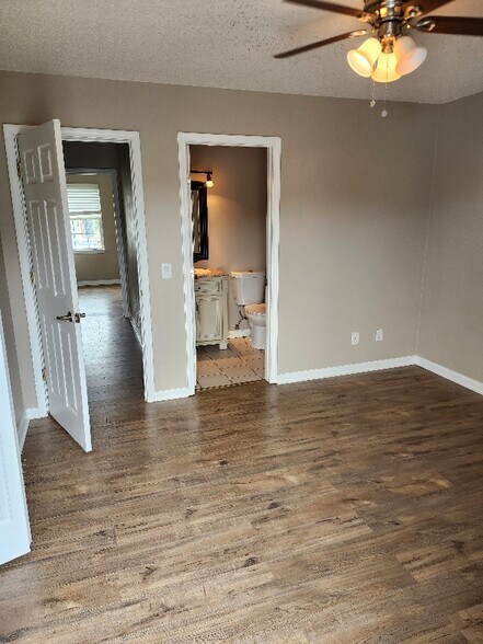 Building Photo - 219 Hunter Hills Cir