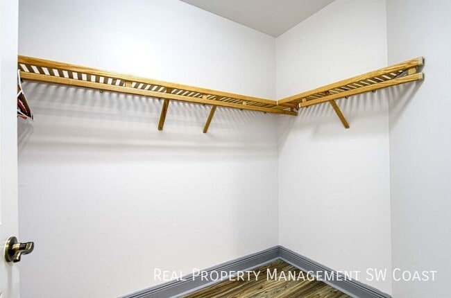 Building Photo - 27020 Adriana Cir