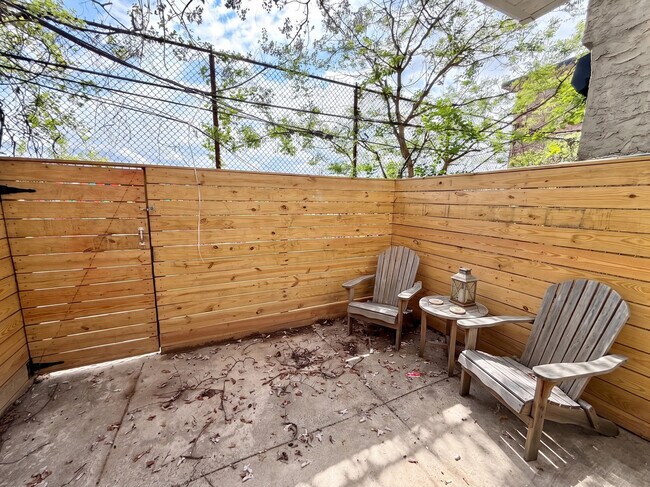 Building Photo - 1945 N Stanley St