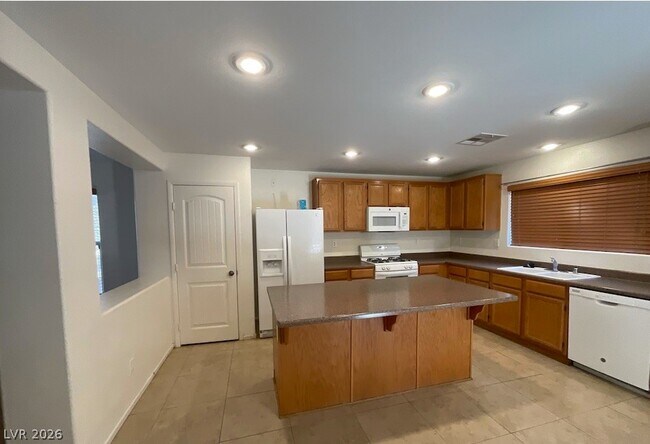 Building Photo - 11550 Elcadore St