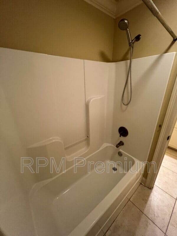 Building Photo - 17703 Shady Creek Ave