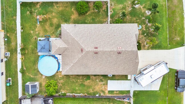 Building Photo - 1401 SW Bargello Ave
