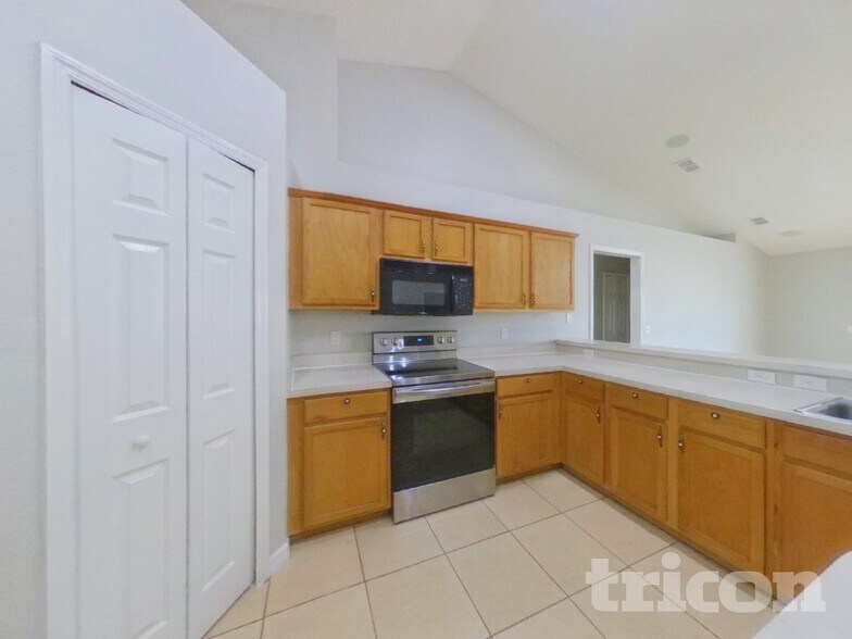 Building Photo - 910 Albertville Ct