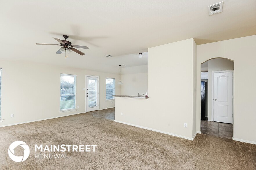 Building Photo - 4521 Badlands Dr