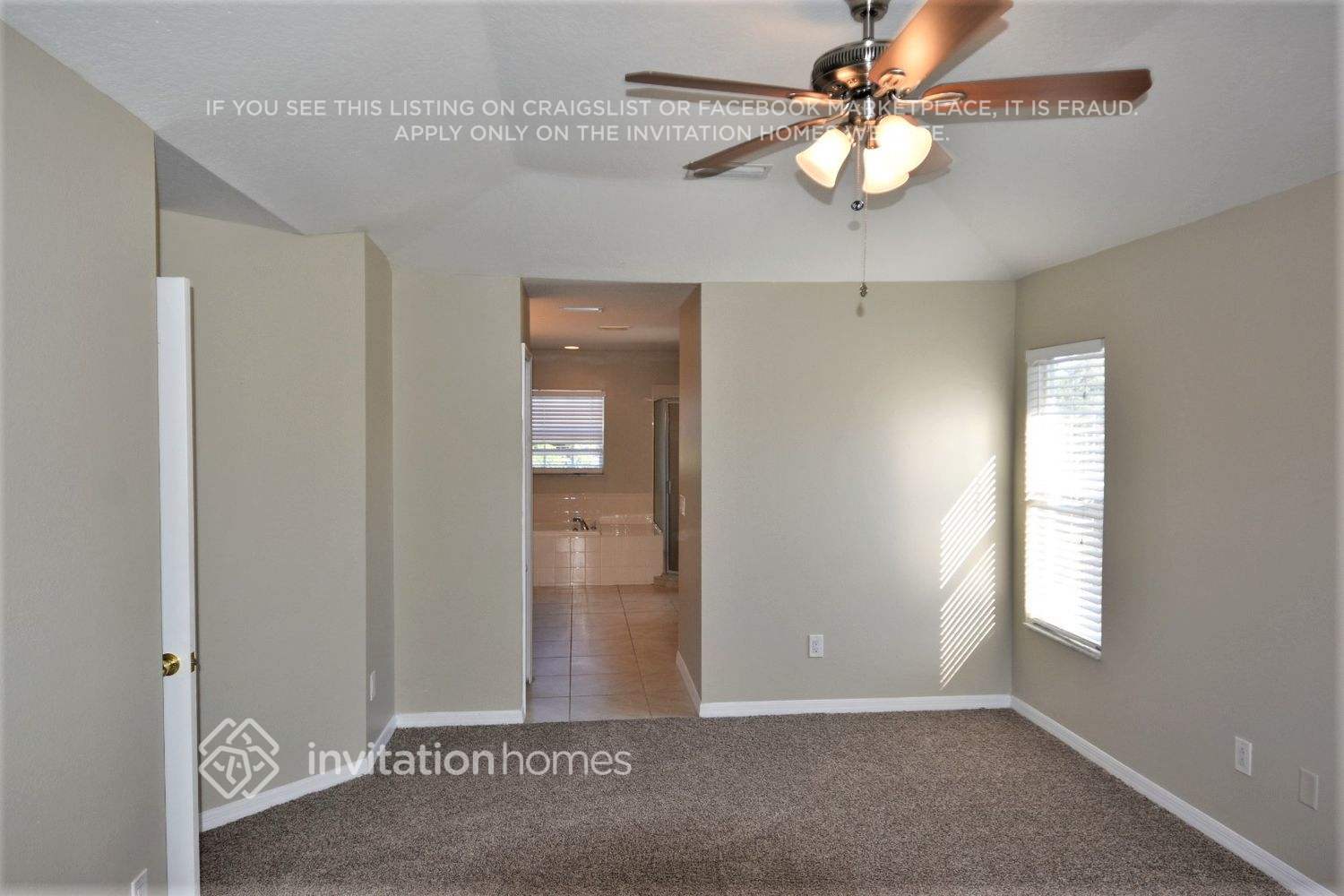 Building Photo - 9712 Laurel Ledge Dr