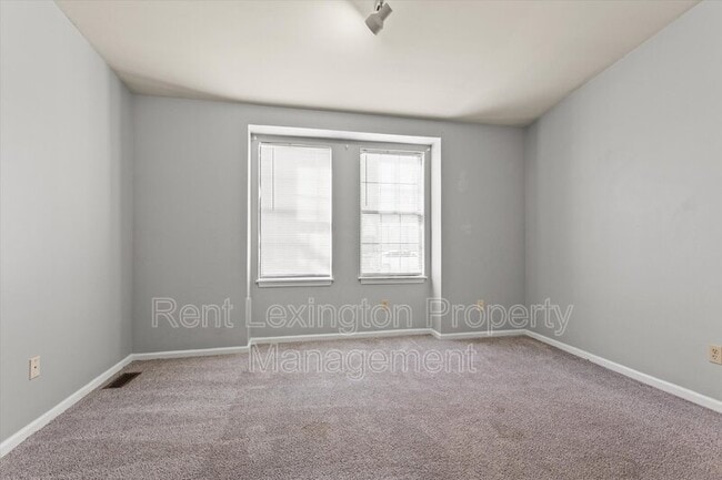 Building Photo - 4360 Cobblestone Knoll Dr