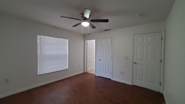 Building Photo - Coming Soon! 3 Bedroom, 2 Bathroom Home for Rent in Plant City