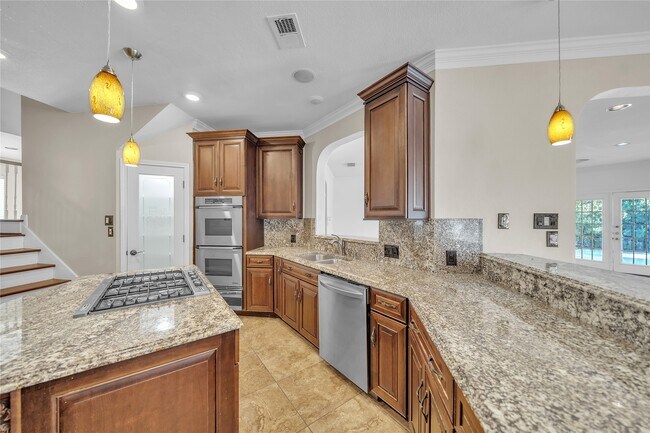 Building Photo - 1423 Meadow Lakes Dr