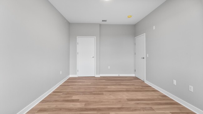 Building Photo - 475 Communipaw Ave