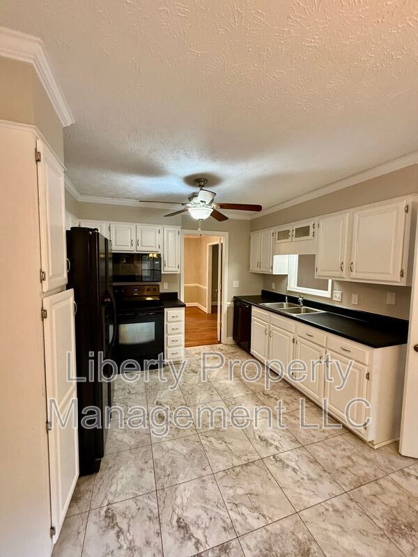 Building Photo - 2958 Walden Rd