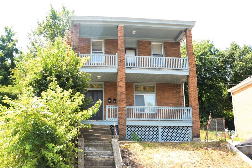 Building Photo - 227 Maytide St
