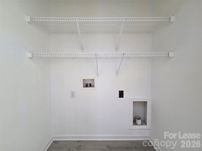 Building Photo - 15437 Coventry Ct Ln