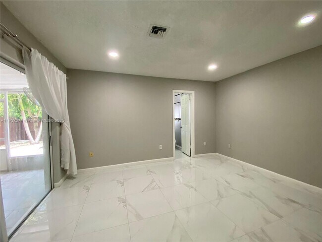 Building Photo - 14347 SW 176th Terr