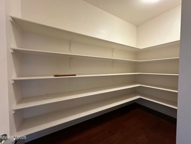 Building Photo - Immaculate Toll Brothers home