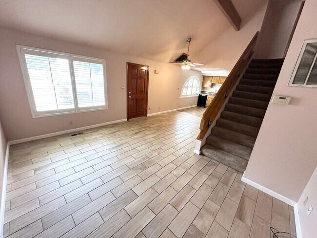 Building Photo - **Special Offer: 50% Off First Month's Rent**